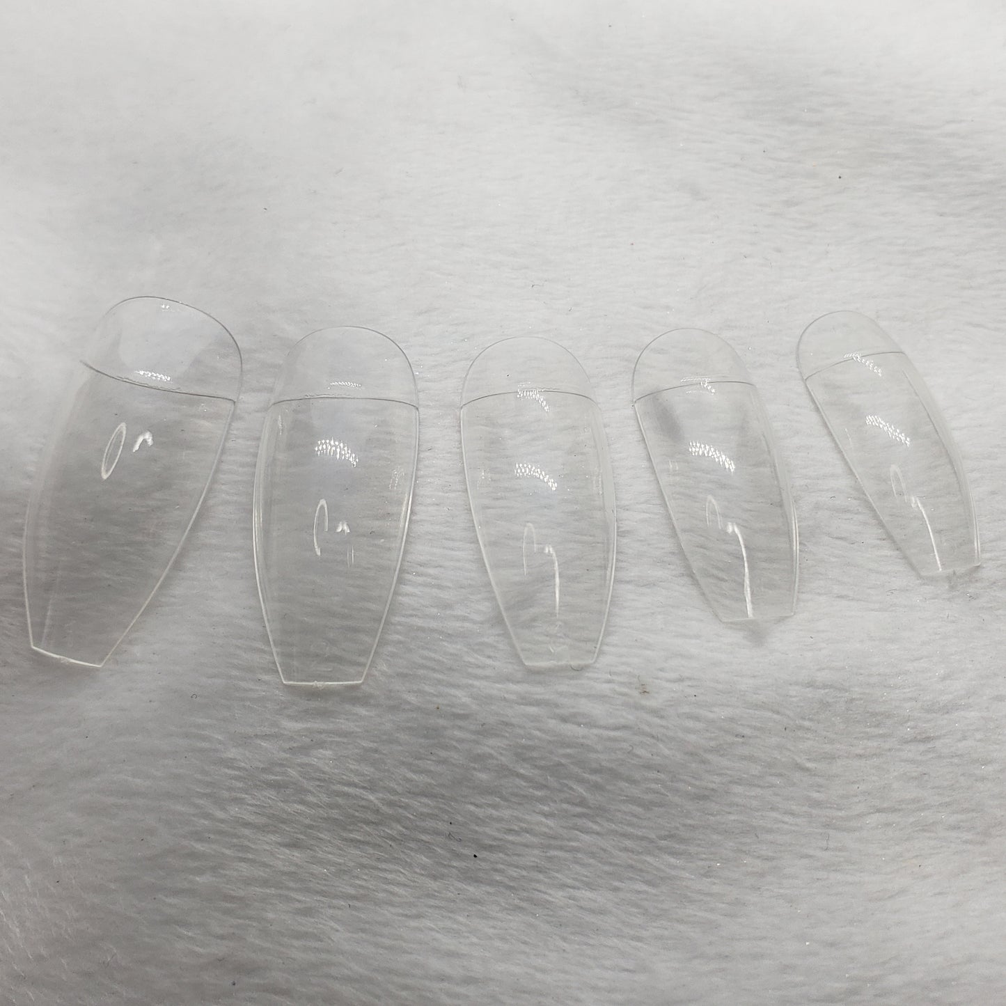 ZGN Accessories: Nail Tips: 100 pieces pick up to 5 sizes